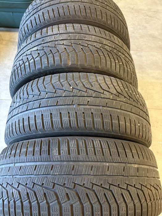 Zimowe opony hankook 235/45R19