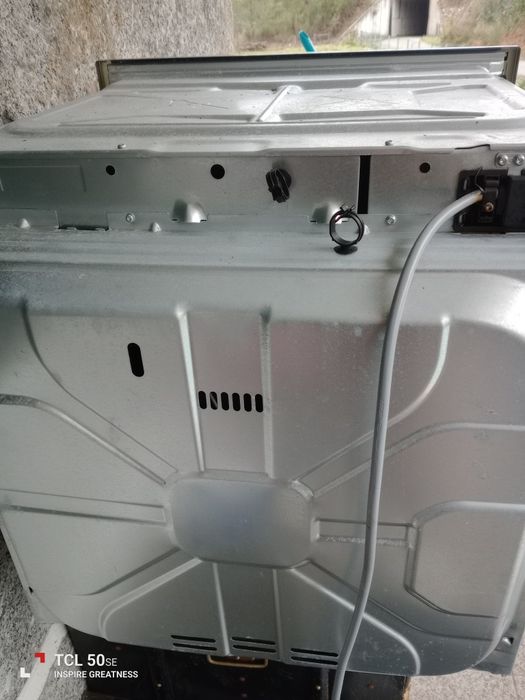 Forno Electrolux a funcionar na perfeição.