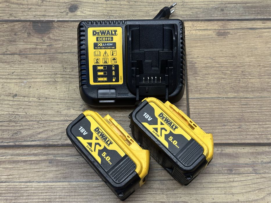 Zestaw | 2x bateria, akumulator 5Ah + ładowarka DeWalt DCB115