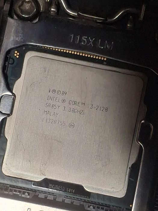 Монитор и два системных блока