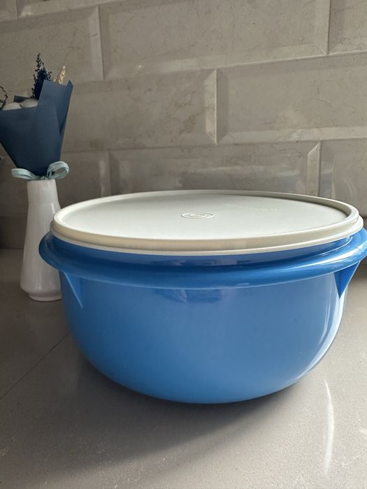 Миска Tupperware