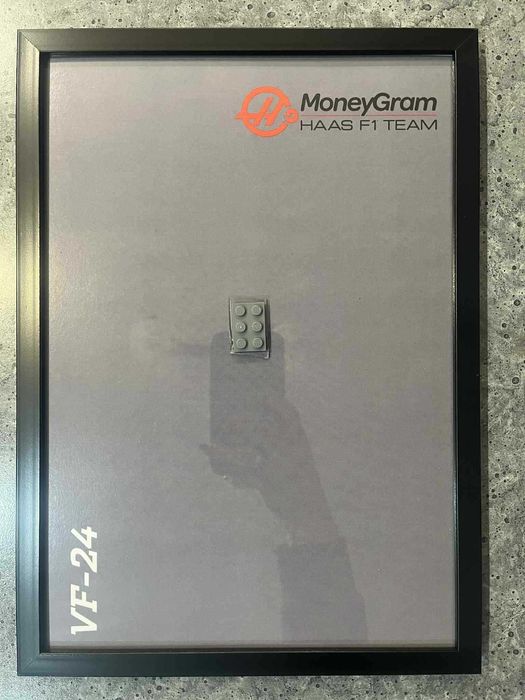 Ramka na model LEGO F1 Speed Champions 2024 MoneyGram Haas Team VF-24