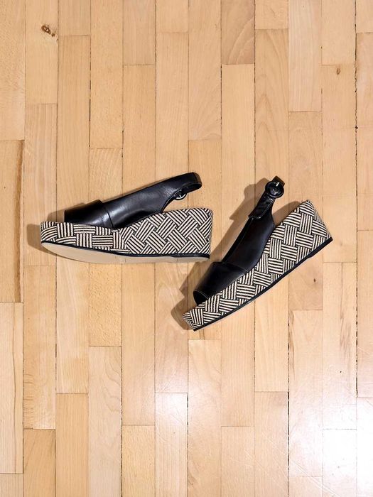 Eleganckie buty na koturnie Högl 39