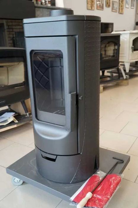 Піч-камін Plamen Tara 6–8 кВт чавунна | Київ | доставка по Україні