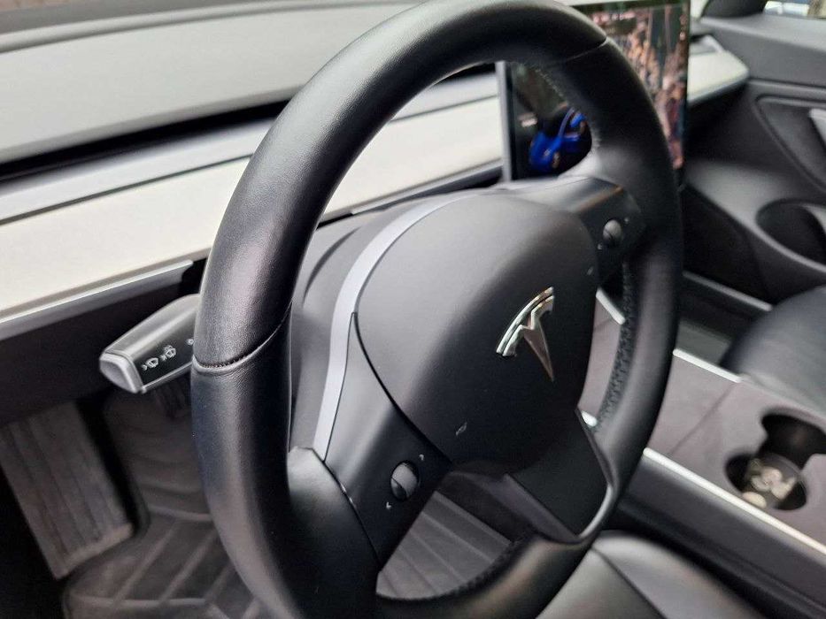 Продам Tesla Model 3 Long Range, 287 к.с.