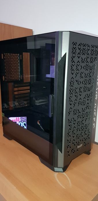 Caixa ATX Ntech Slayer Rx220T usada