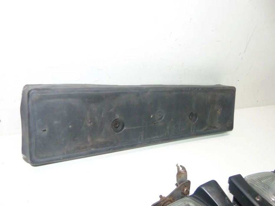 Nissan 100 NX placa de matricula