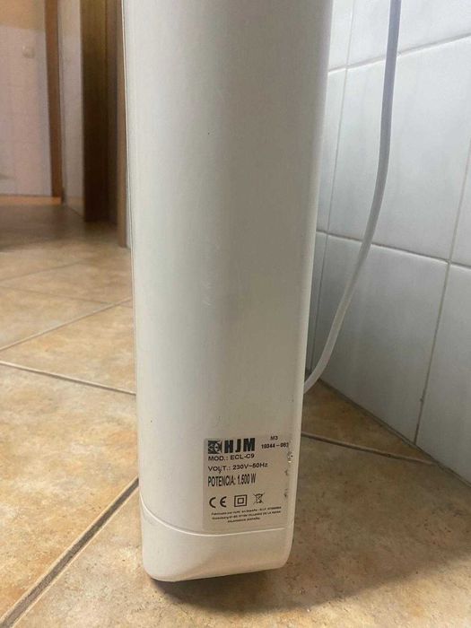 Emissor Térmico HJM mod.ECL-C9 branco 1500W