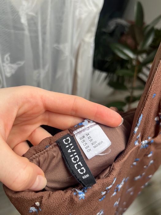 brązowa sukienka z wiązaniem na szyi cute coquette XS