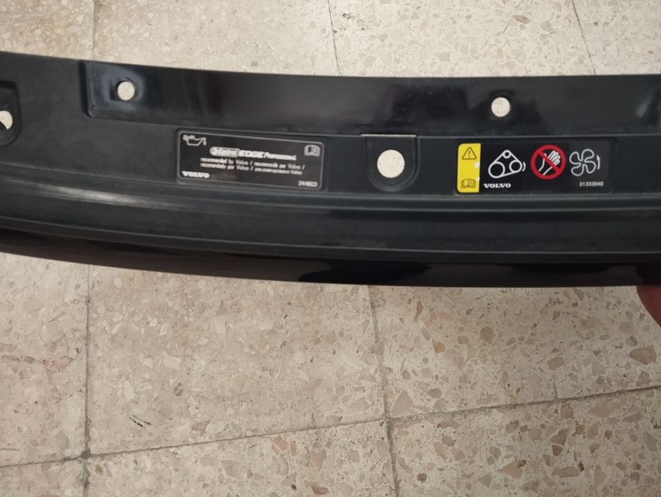 Grelha Volvo XC 40 2018