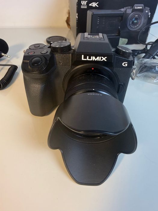Продаю Panasonic LUMIX G7 у хорошому стані, повністю справна.