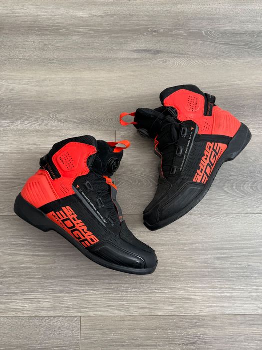 Buty motocyklowe krótkie Shima Edge Vent Men czerwony r.43/10