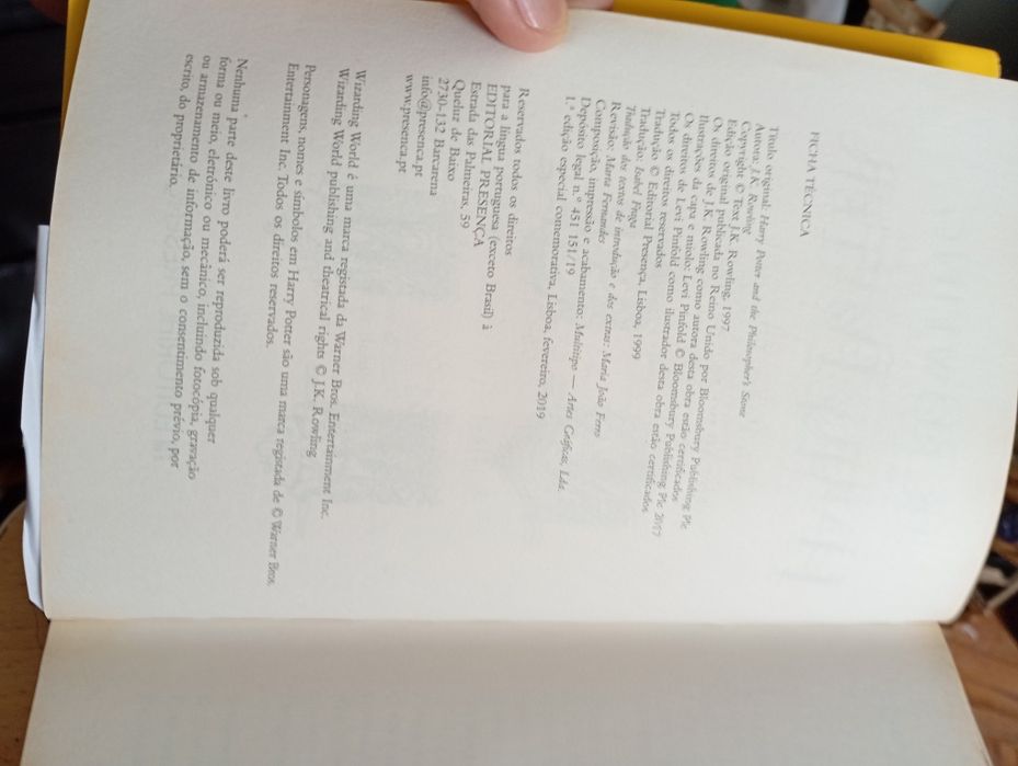 Harry Porter e a Pedra filosofal - J.K.Rowling - ediçao do 20º aniversario - Editorial Presença -capa dura - 10E - Planta Coentros - 5E Desde 2E