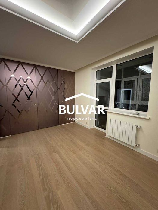 Продам 3  комн. квартиру в ЖК Ключ (Авантаж) Саржин Яр, м. Ботанический сад - View 2