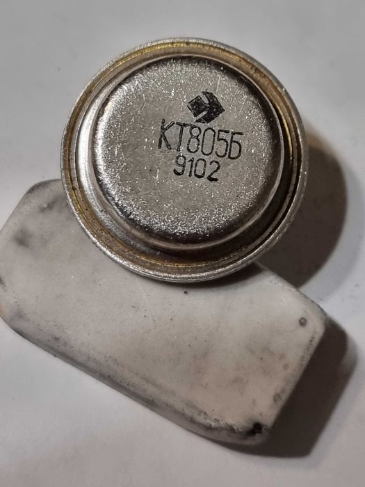 Продам Транзистор П 210Б