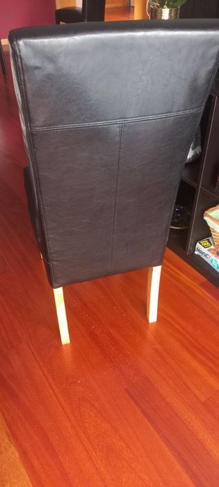 Cadeiras Sala Jantar óptimas a nível de Estrutura.