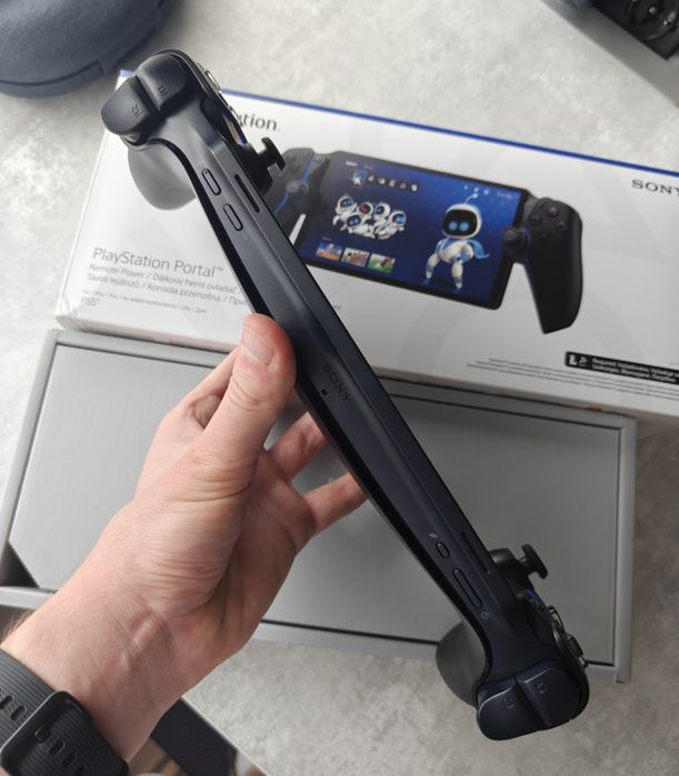PlayStation Portal Midnight Black + Etui