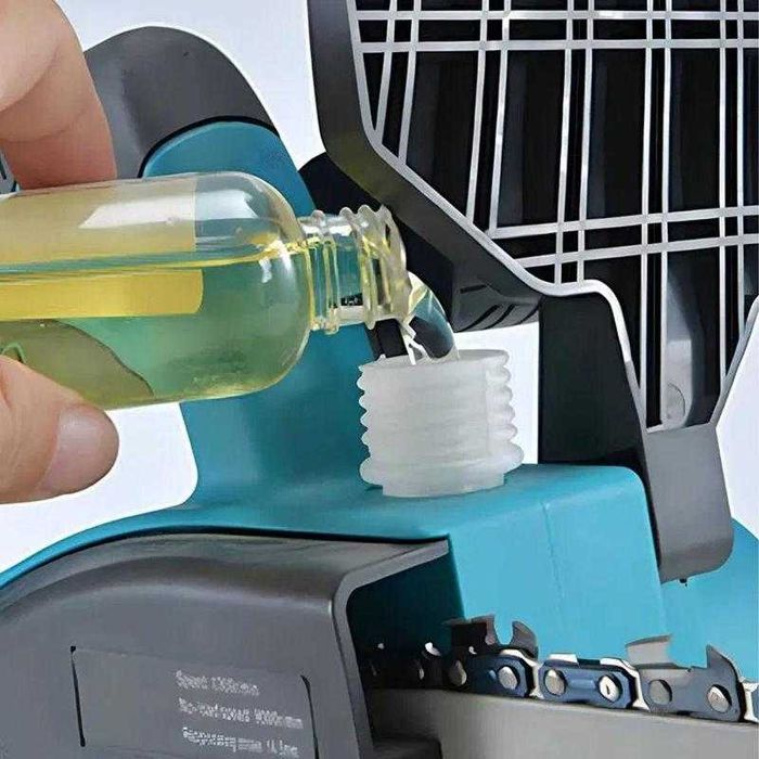 Аккумуляторная цепная пила 12" с 2-мя аккумуляторами в кейсе смасл бак