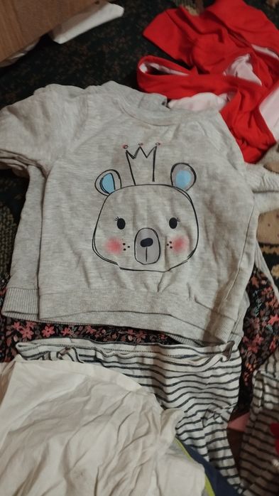 БЕЗКОШТОВНО речі на дівчинку