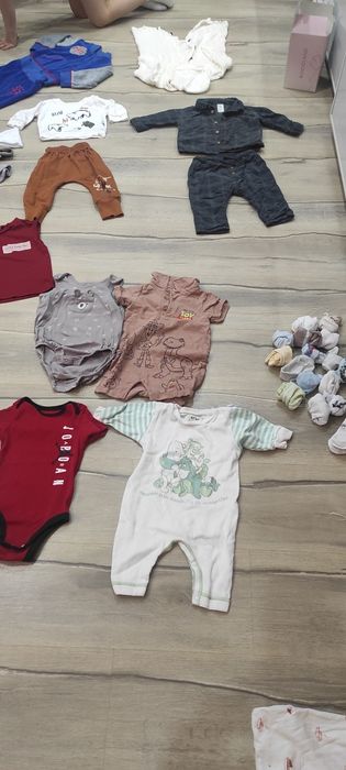 Paka ciuchów niemowlęcych