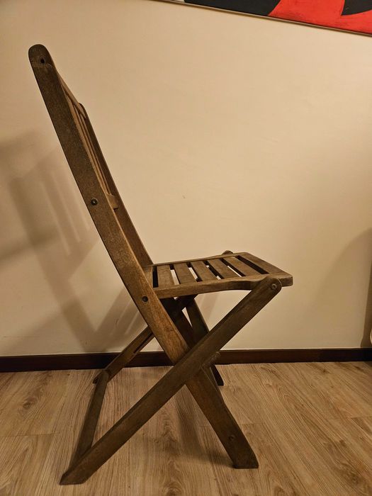 Mesa de Teka maciça extensível, aberta dá para 10 pessoas+ 6 Cadeiras