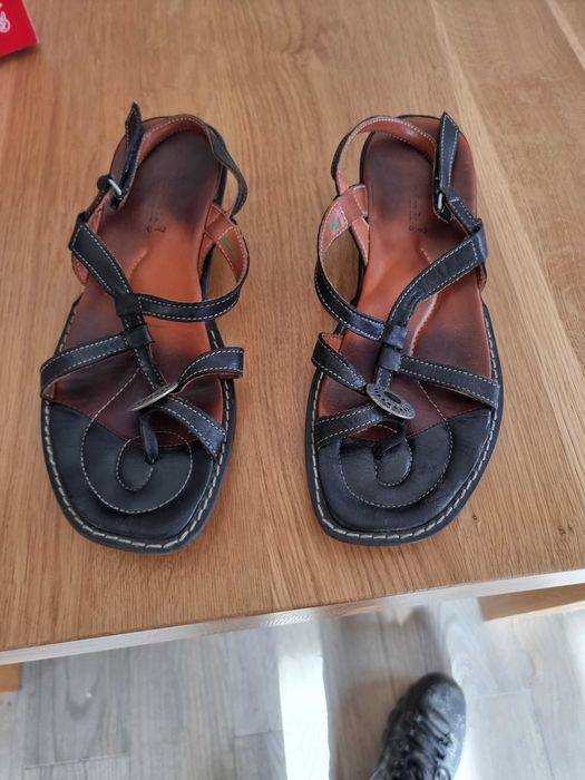 Sandały skórzane Think 37