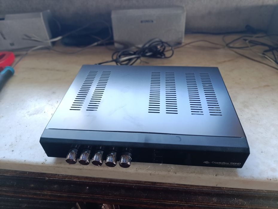 Mini amplificador de potência, com bluetooth,  pen e entradas RCA .