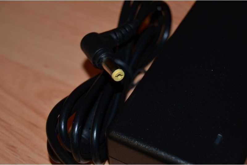 Carregador Acer 5715 + Cabo