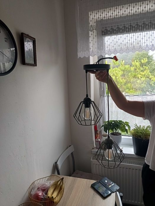 Lampa sufitowa z żarówkami led