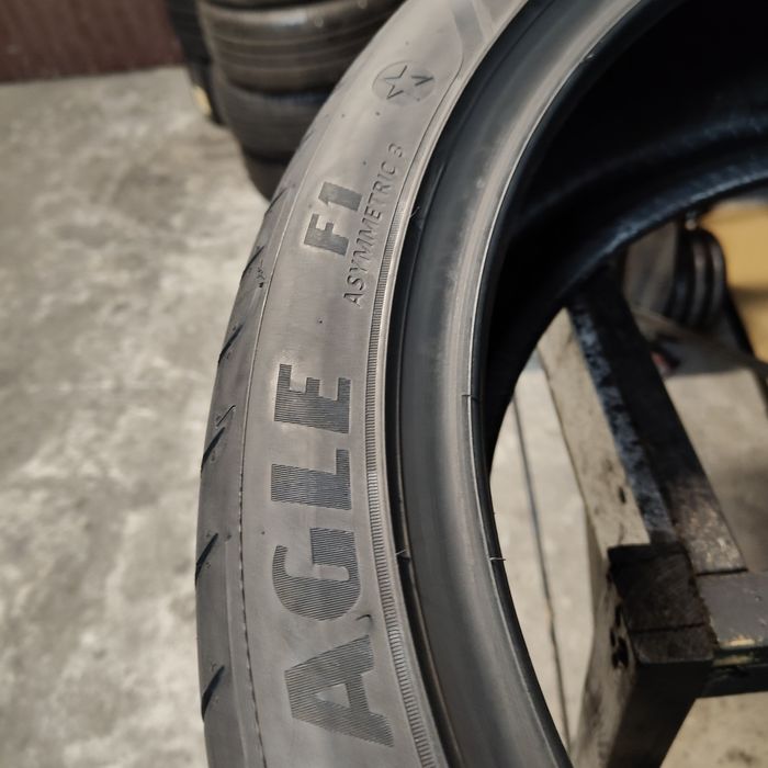 225/45/19 XL Sprzedam parę opon letnich Goodyear