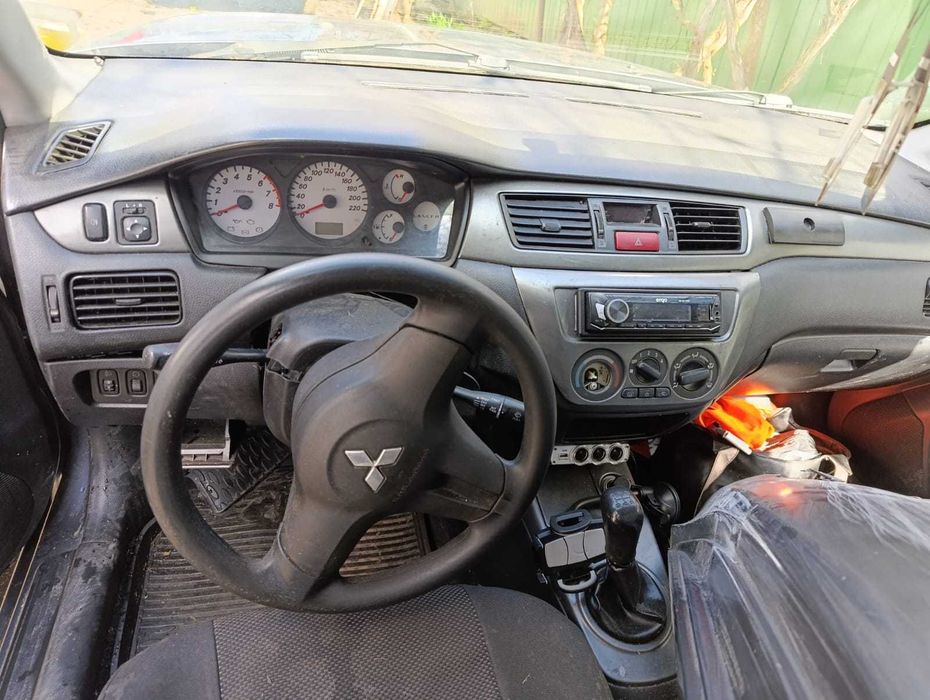 Mitsubishi Lancer