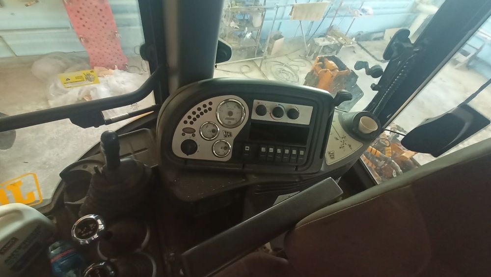 Продам экскаватор  JCB 3CX 2008 г.