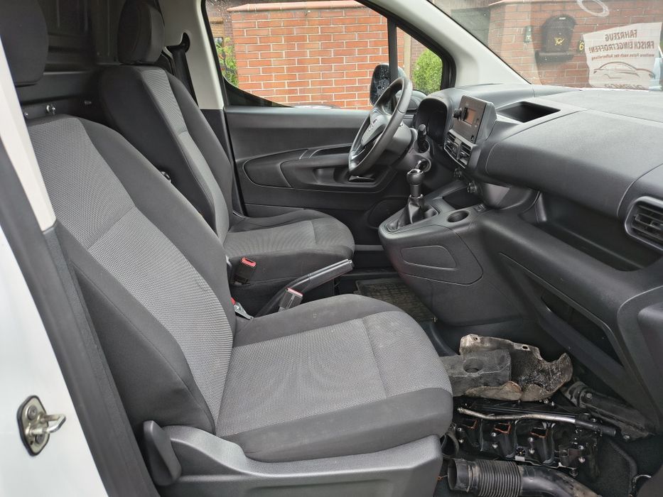 Opel Combo E 2019 1.5cdti  klima ,uszkodzony z Niemiec!