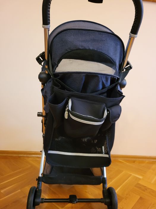 Składany wózek spacerówka Kiss K2GO z akcesoriami