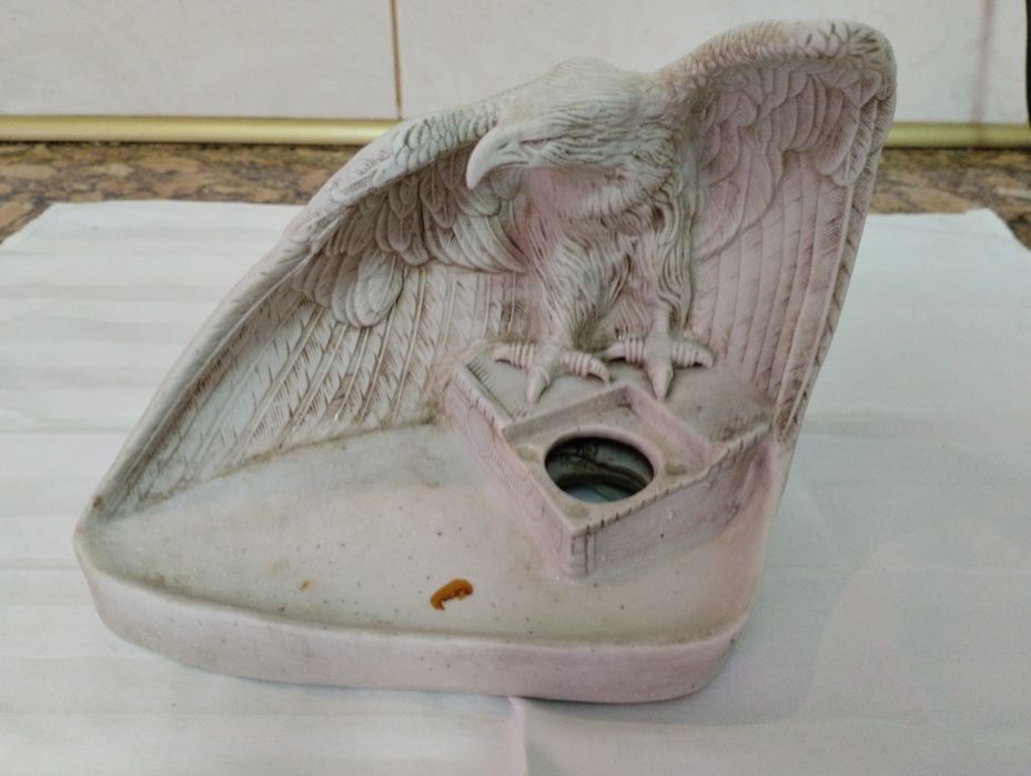 Продам статуэтки