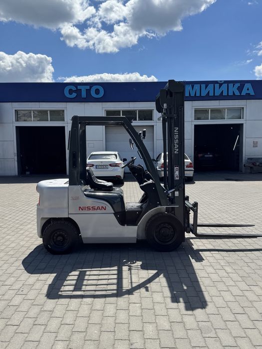 Навантажувач Nissan FD-25 Дизель