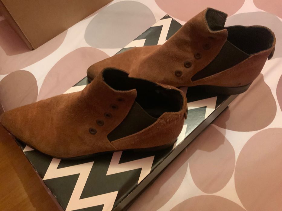 Botins castanhos 36