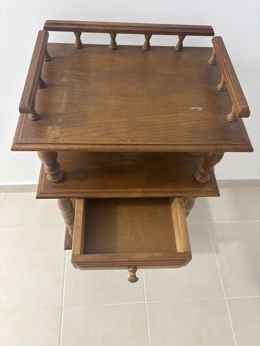 Mesa de entrada em bom estado!!