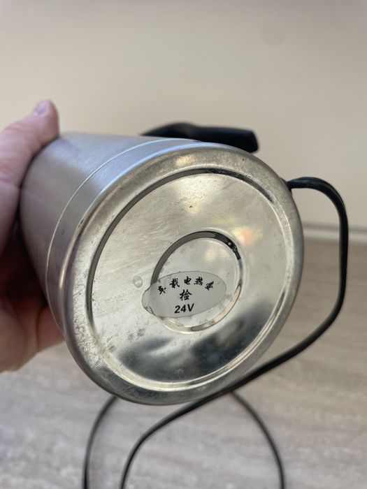 Czajnik elektryczny 12/24V dla auta 750ml