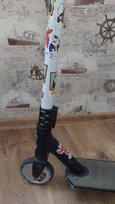 Самокат трюковой Explore