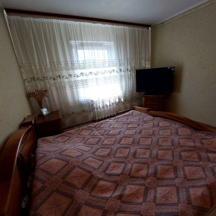 велика сучасна 2-кімн. Оноре де Бальзака вул., 55-Г , біля ТРЦ "Район"
