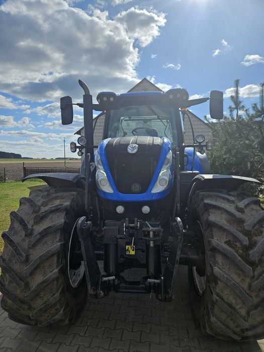New Holland T7 230