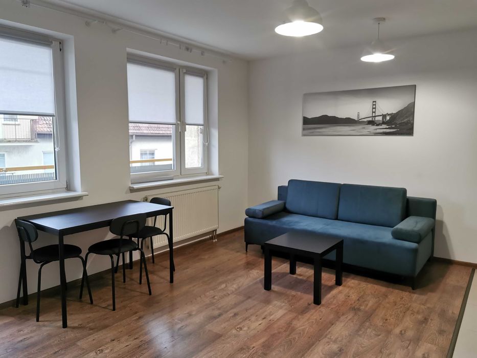 Wynajmę słoneczne i nowoczesne mieszkanie 32 m² z dużym balkonem i piwnicą – Gdynia Fikakowo