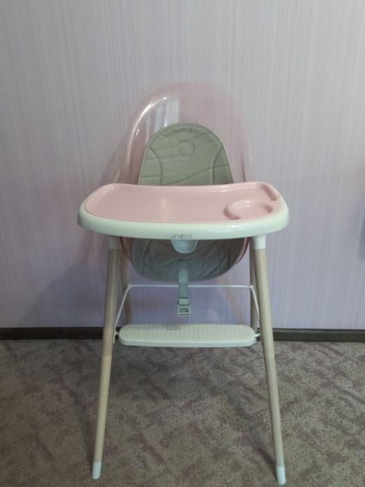 Стільчик для годування
