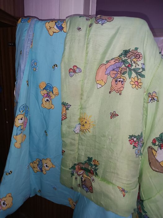 Продам дитячі одіяла 2шт + комплект до них