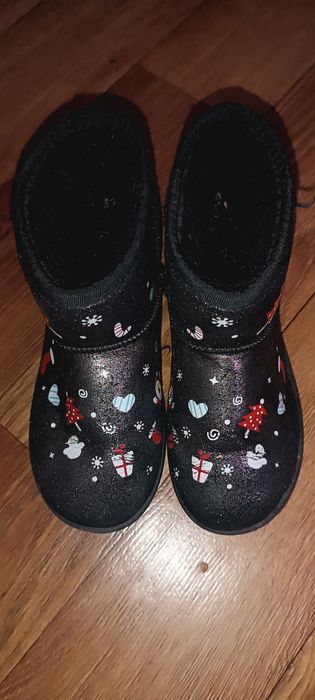 Дитячі угі продам!!!