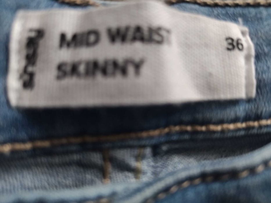Spodnie rurki (skinny fit) rozm.36