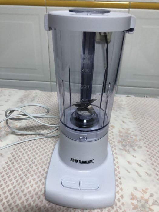 Máquina para fazer batidos home essentials