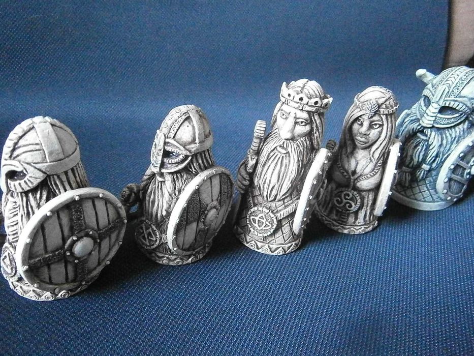 figurki wikingow