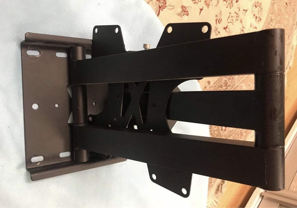 Настенное крепление для телевизора charmount